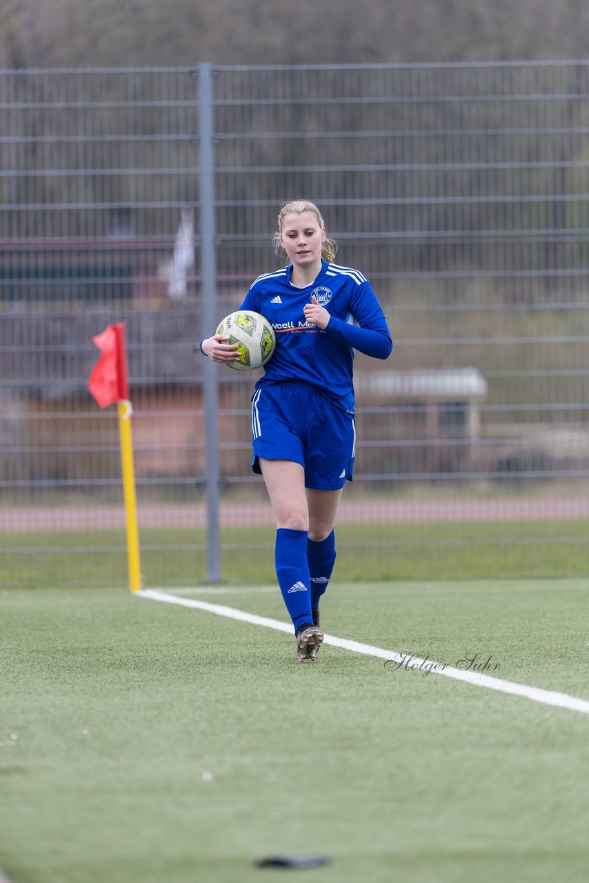 Bild 135 - F SSC Hagen Ahrensburg - SV Frisia Risum-Lindholm : Ergebnis: 1:2